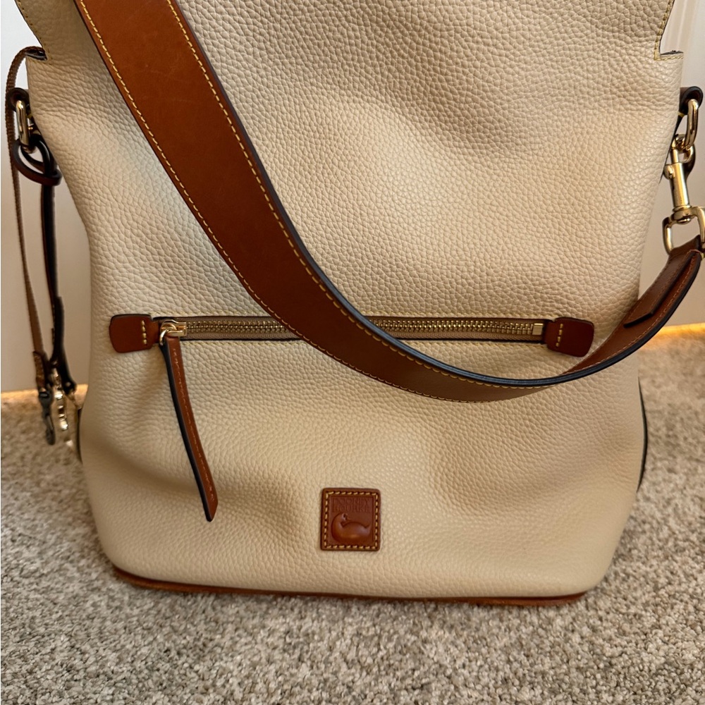 Dooney & Bourke Cream and Tan Large Pebble Grain Leather Sac Handbag